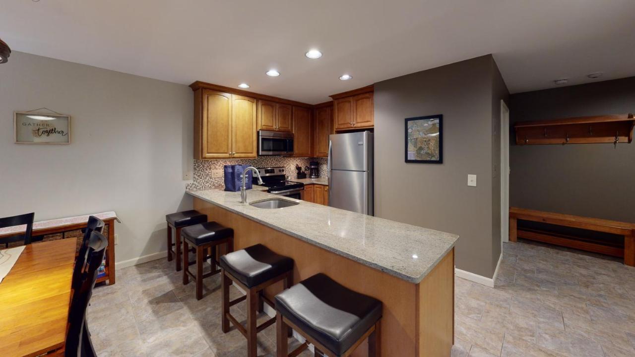 Pico Village Resort Killington Bagian luar foto